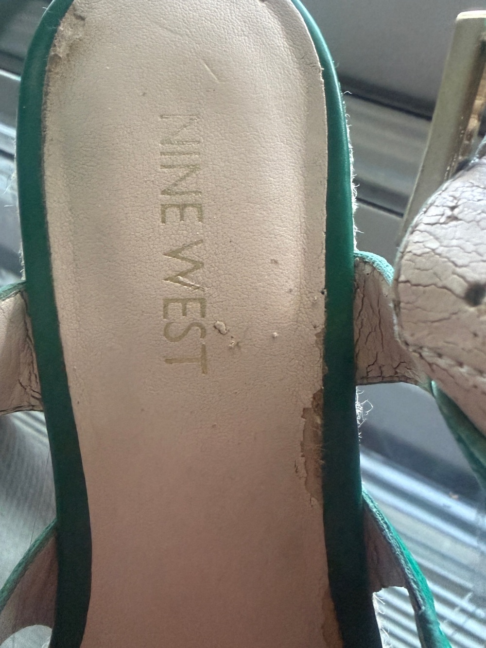 Nine West Emerald Green Leather Wedge Sandals with Gold Buckles - Picture 3 of 7